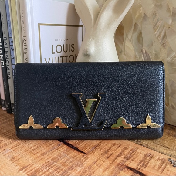 Louis Vuitton Handbags - LV Louis Vuitton Portefeuille Capucines Long Wallet Taurillon Leather